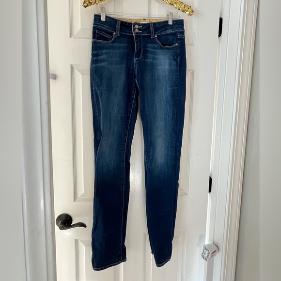 Paige Hidden Hills Straight Medium Blue Washed Jeans - Picture 2 of 8